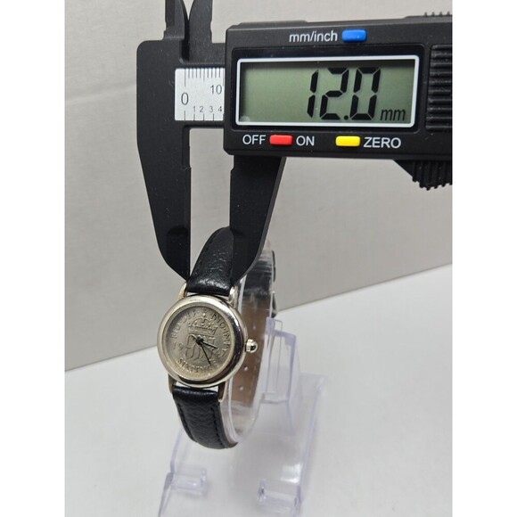 Peers Hardy Sixpence Coin Watch 1964 Womens Black Leather New Battery Vintage UK main image 4